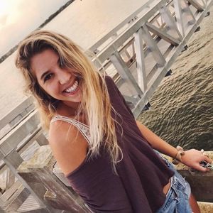 Meet your Posher, Olivia